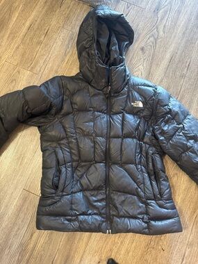 The North Face Women’s Black Hooded Quilted Puffer Jacket